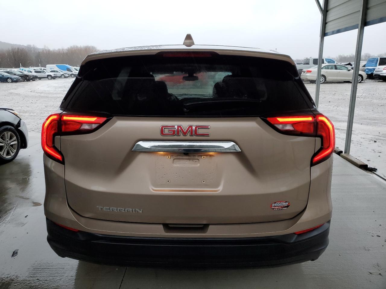 2018 GMC Terrain - Image 6