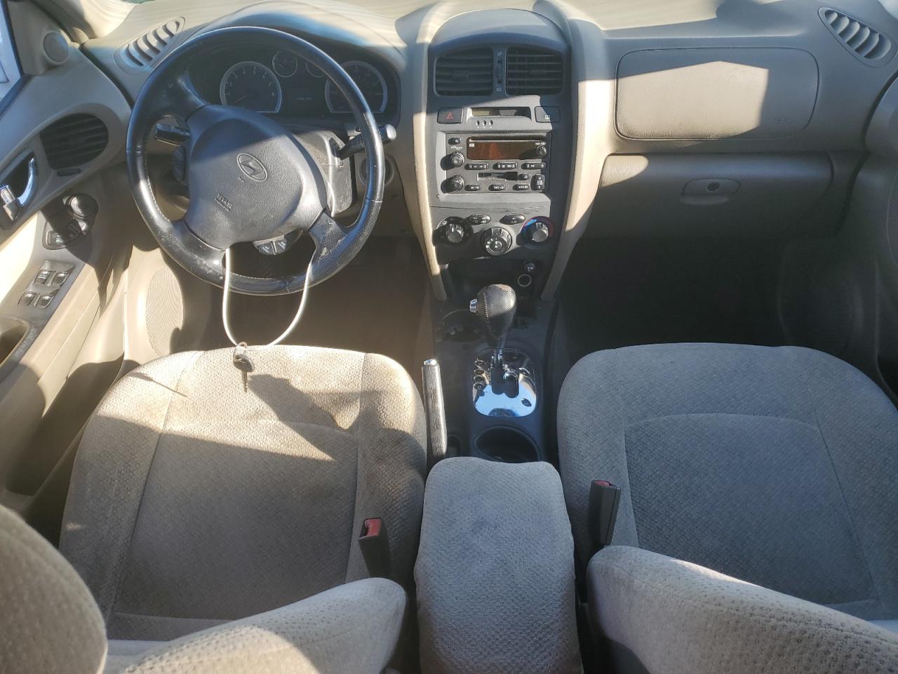2005 Hyundai Santa Fe - Image 8