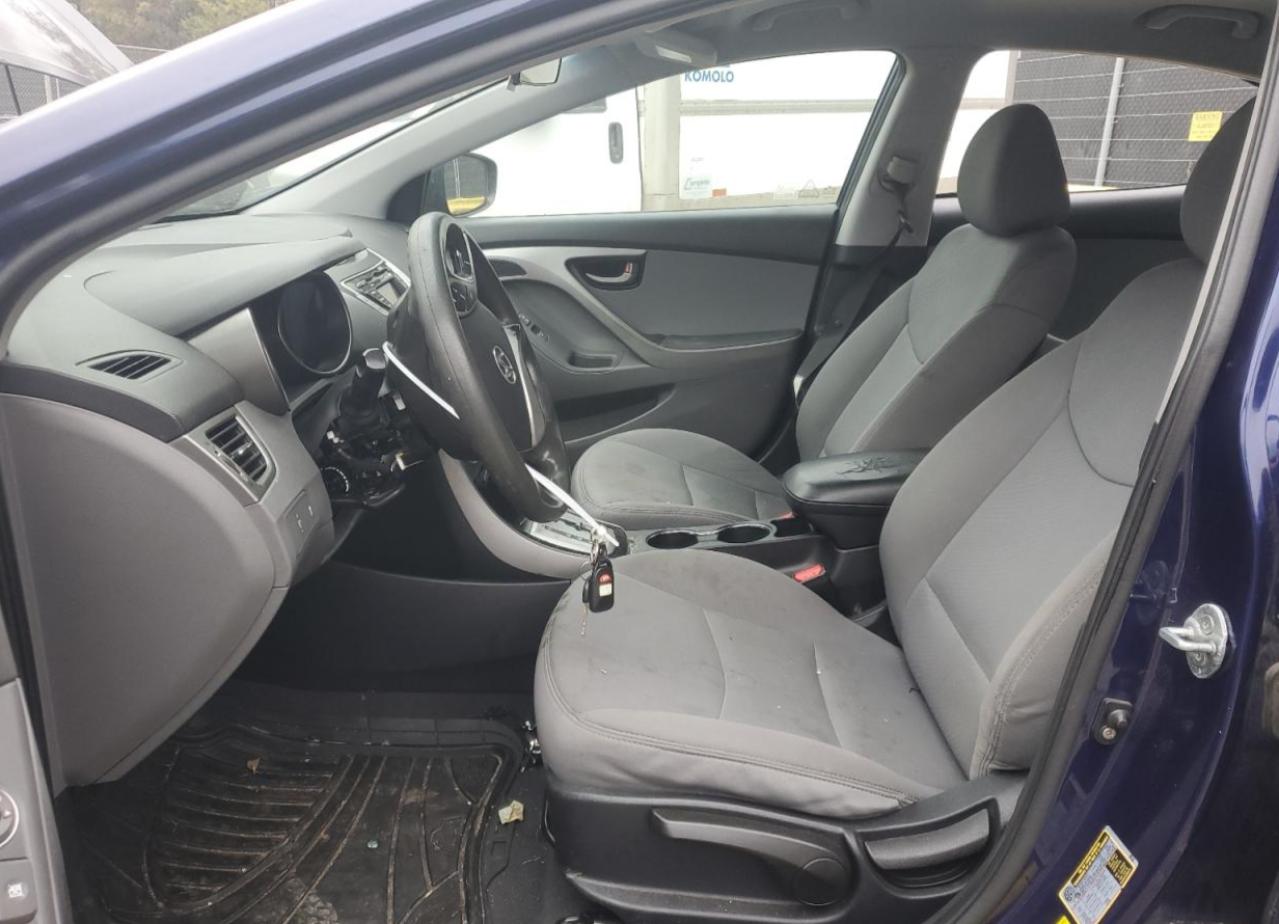 2011 Hyundai Elantra - Image 7