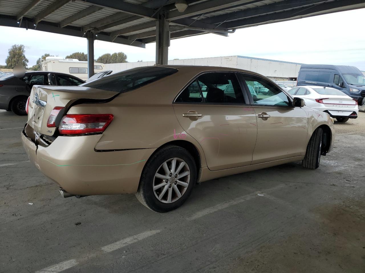 2010 Toyota Camry - Image 3