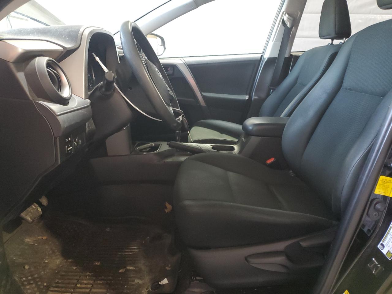 2018 Toyota RAV 4 - Image 7