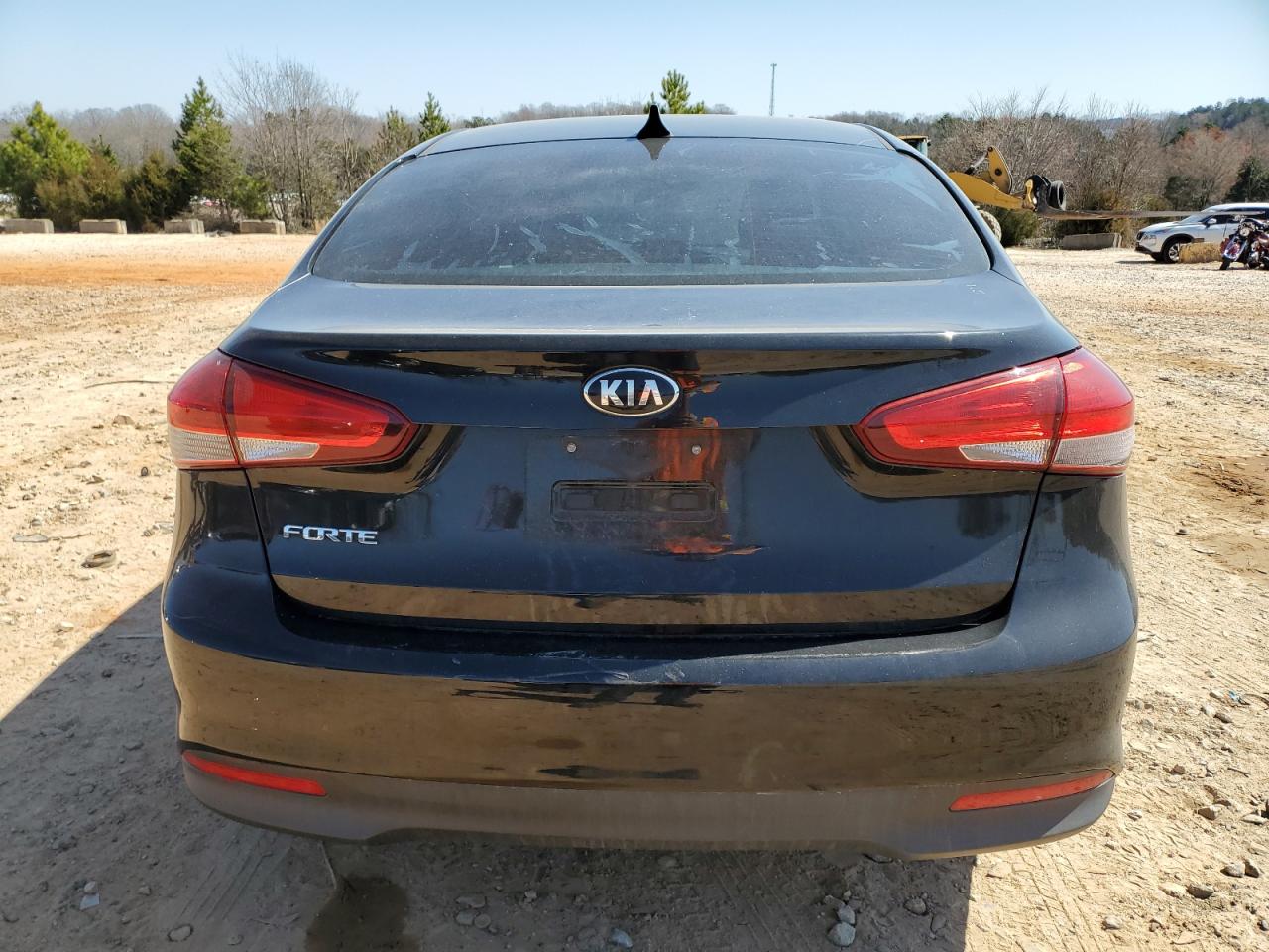 2017 Kia Forte - Image 6