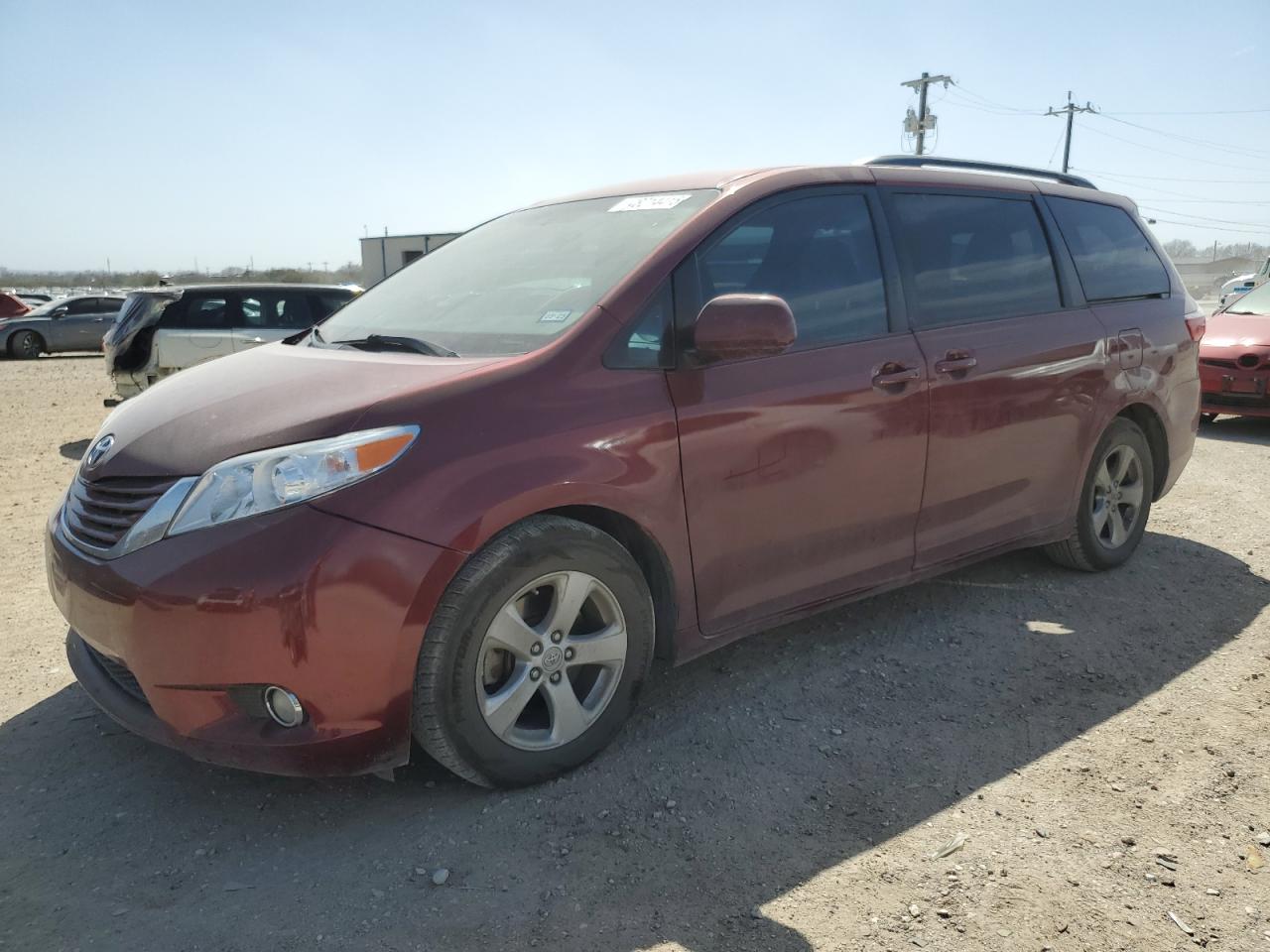 2015 Toyota Sienna - Image 1