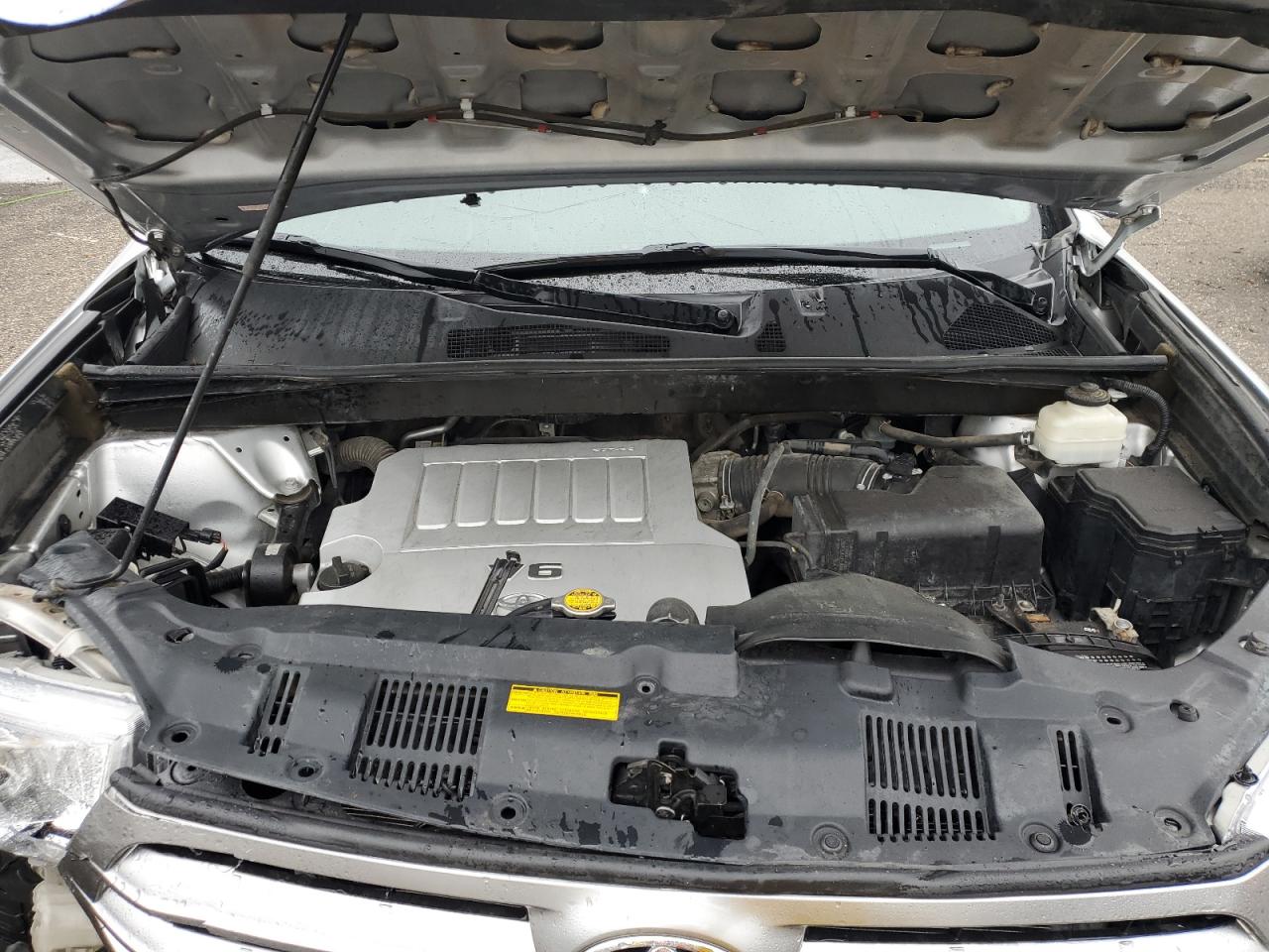 2013 Toyota Highlander - Image 12