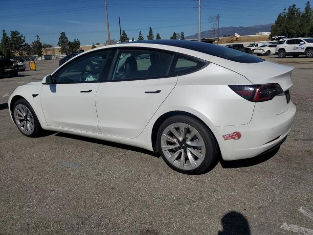  TESLA MODEL 3 2022 Белый