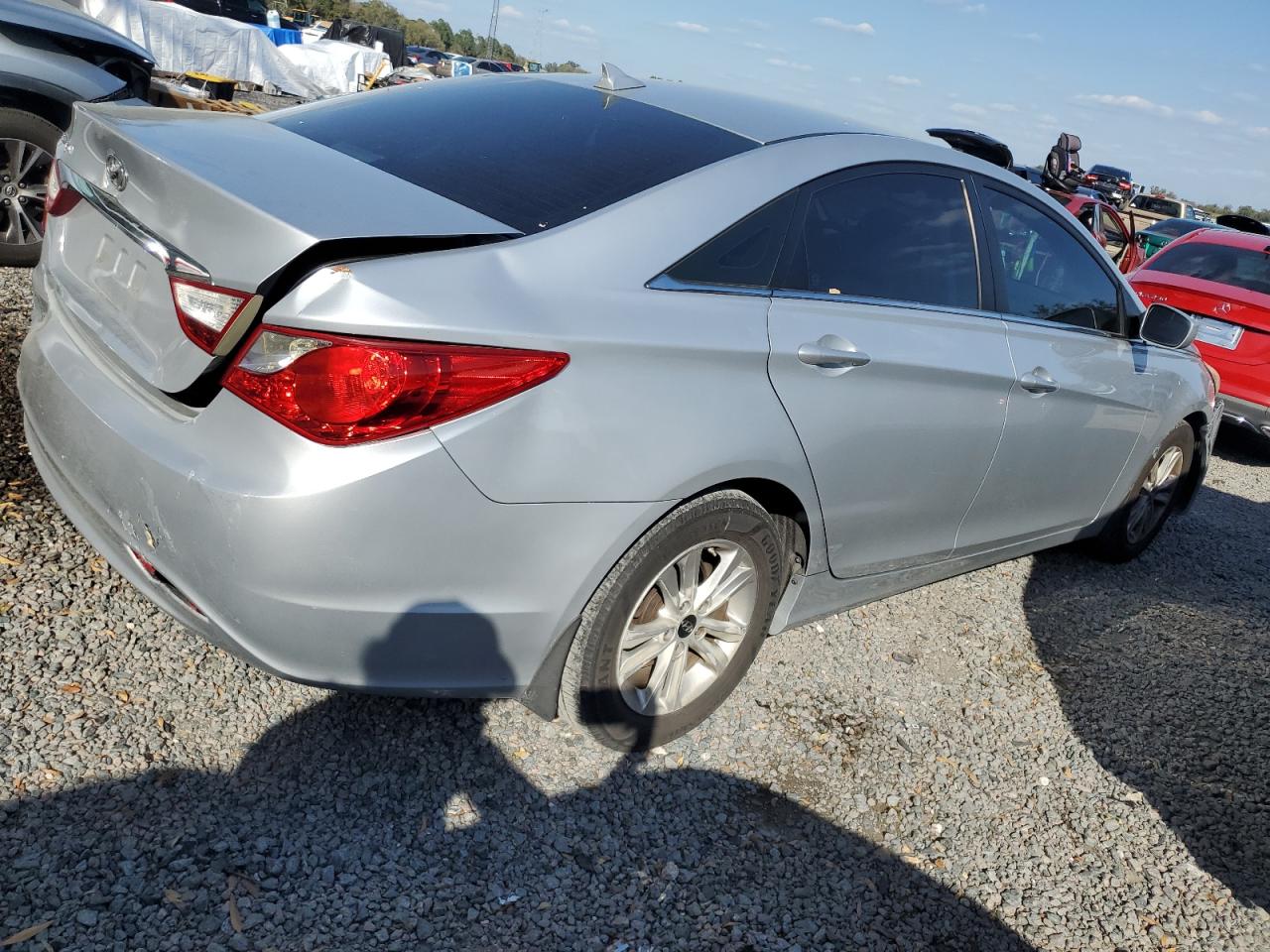 2012 Hyundai Sonata - Image 3