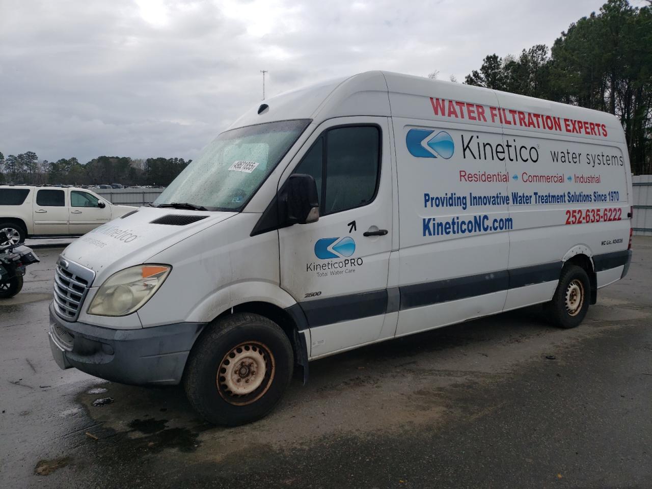 Dunn, NC에서 판매 중인 2010 Freightliner Sprinter 2500 - Front End