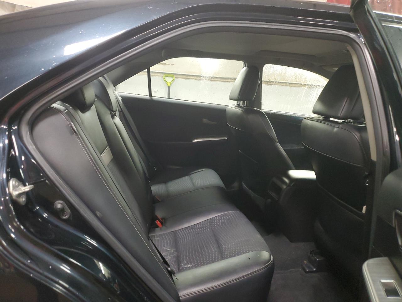 2014 Toyota Camry - Image 10
