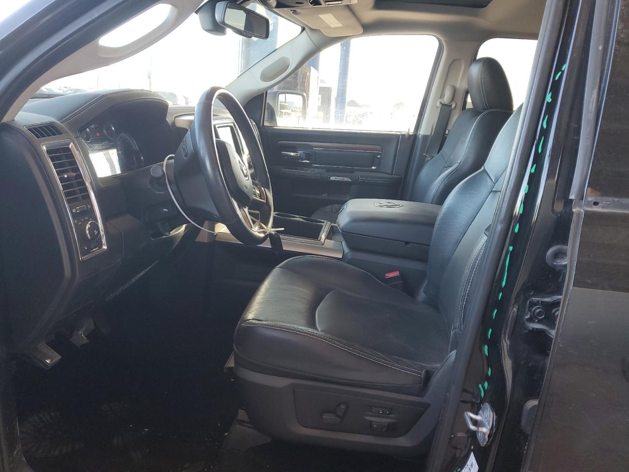 2014 RAM 1500 - Image 7