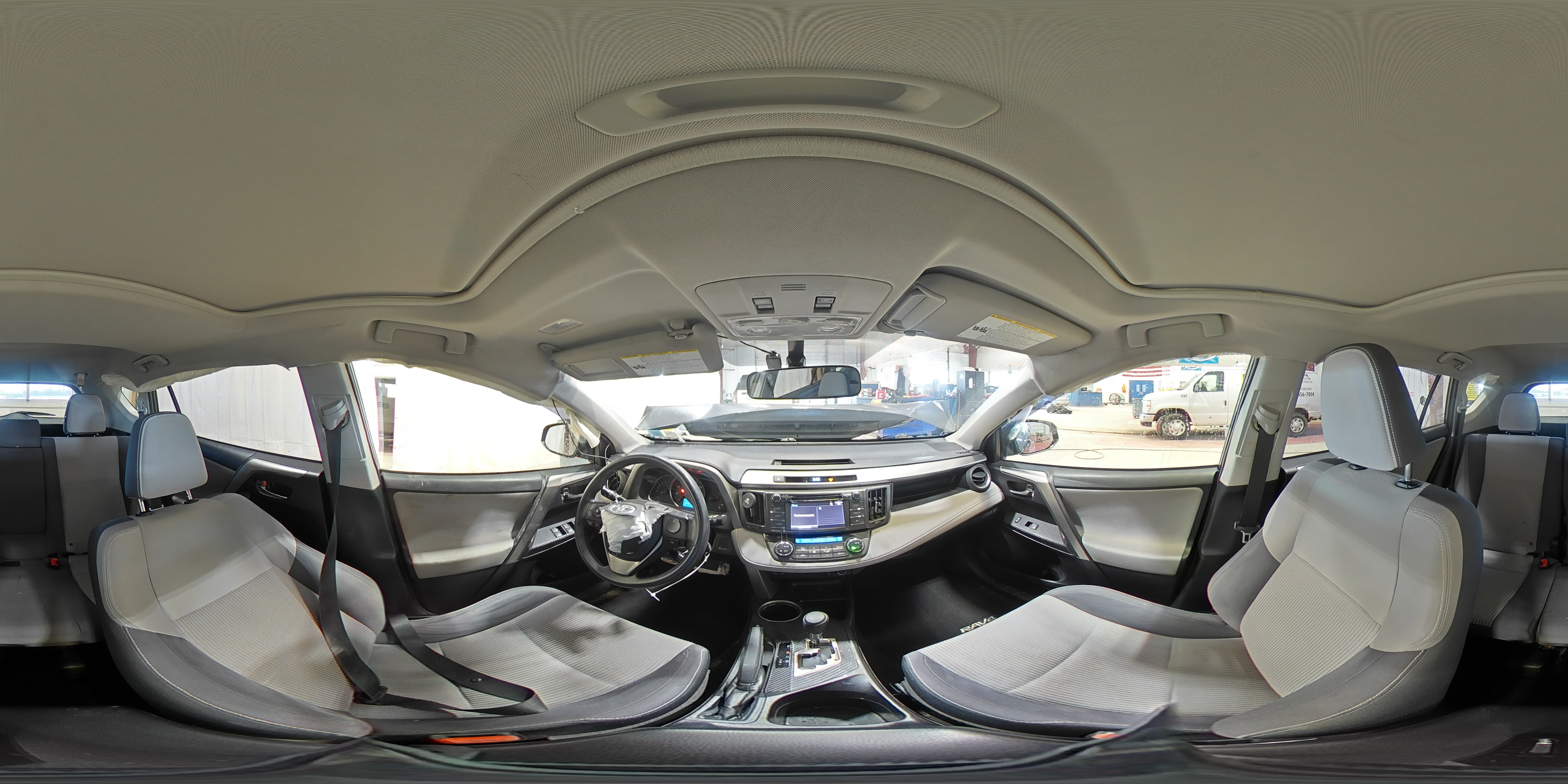 2014 Toyota RAV 4 - Image 15