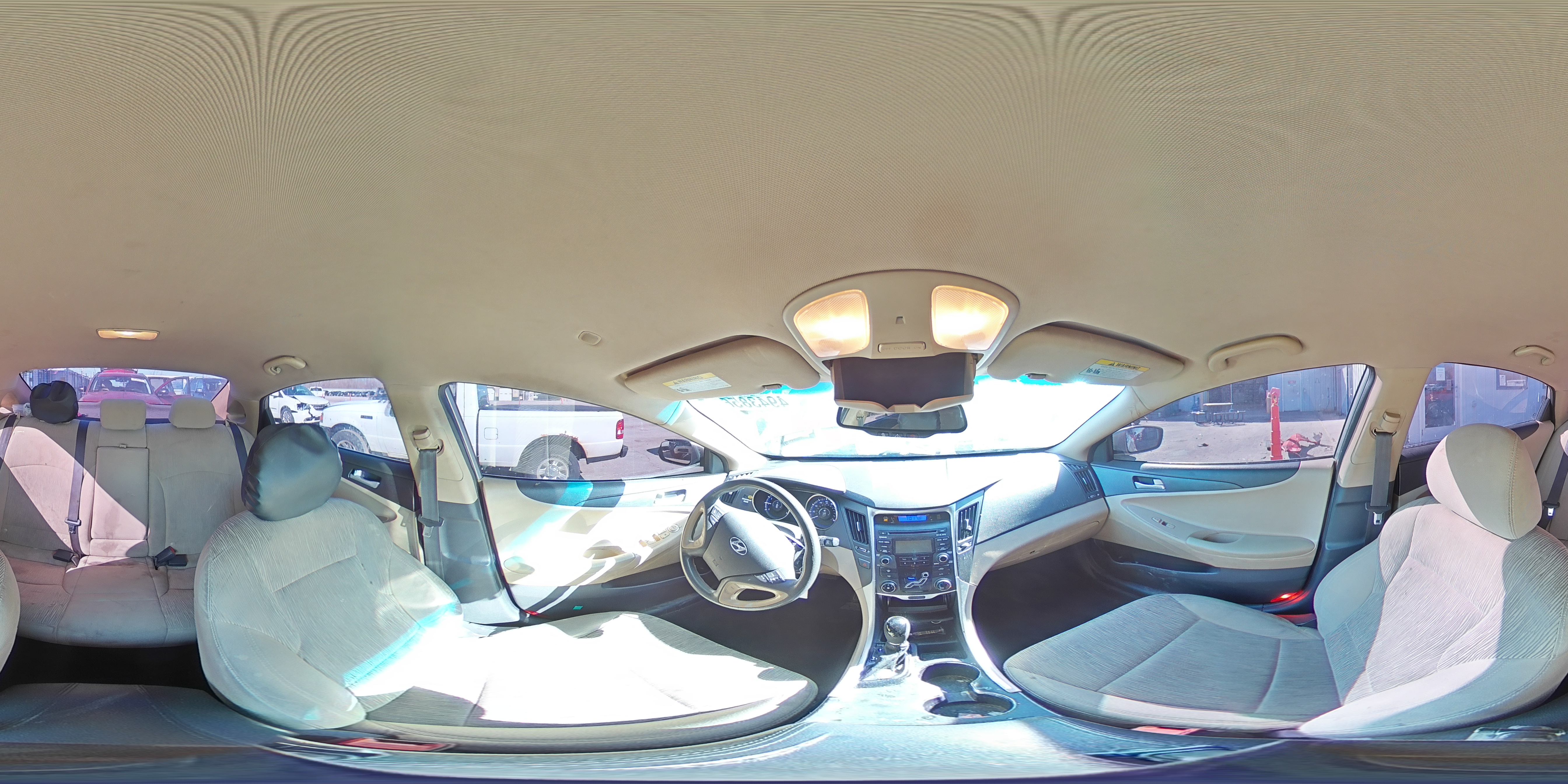 2012 Hyundai Sonata - Image 14
