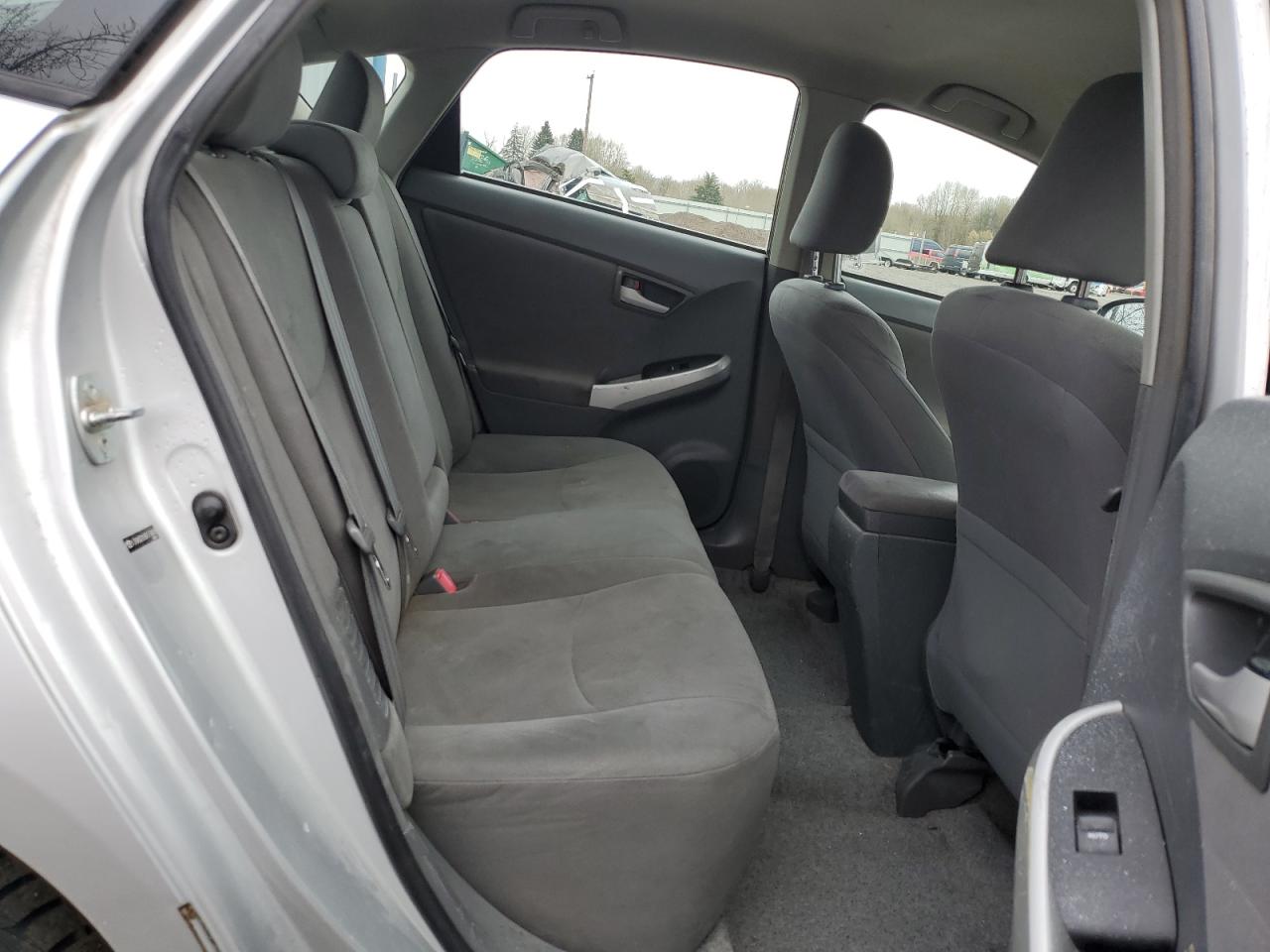 2010 Toyota Prius - Image 10