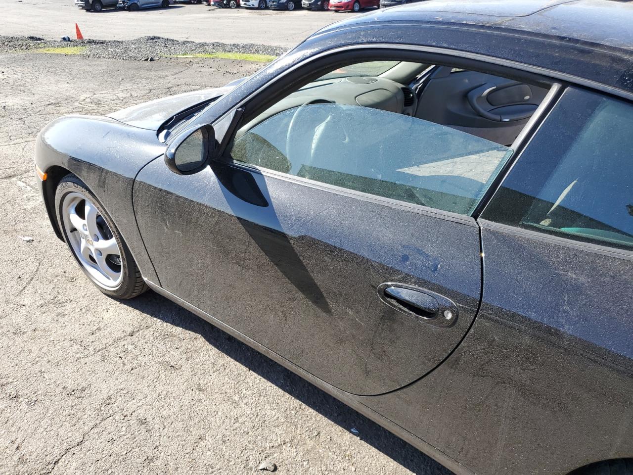 2000 Porsche 911 Carrera 2 VIN: WP0AA2993YS621294 Lot: 47546345
