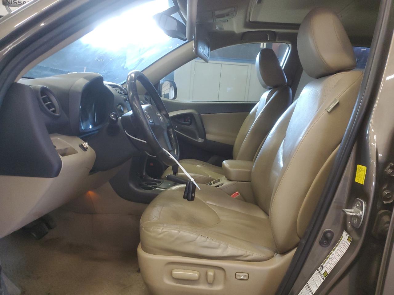 2011 Toyota RAV 4 - Image 7