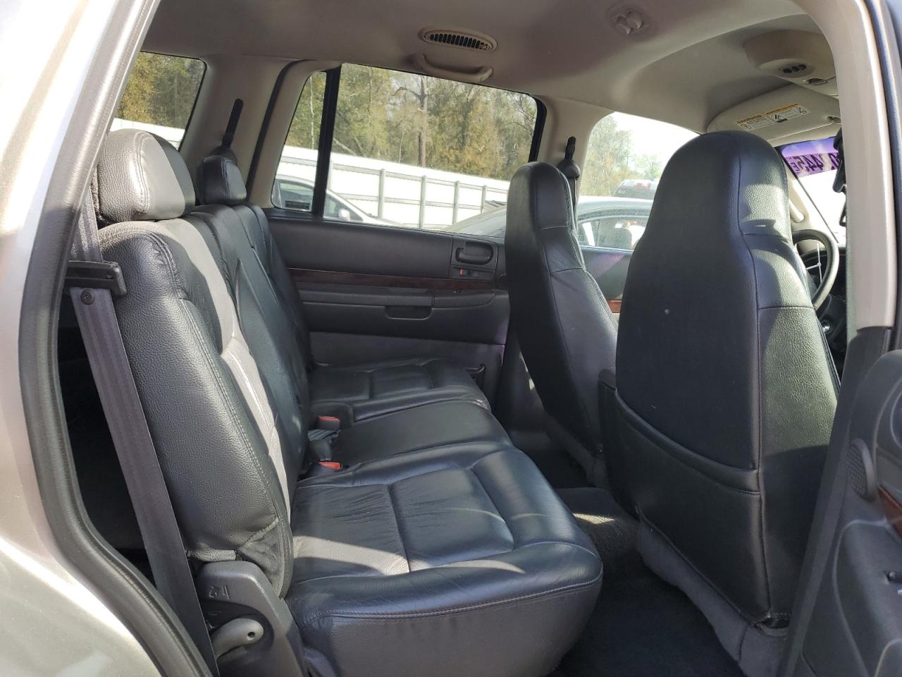 2001 Dodge Durango - Image 11