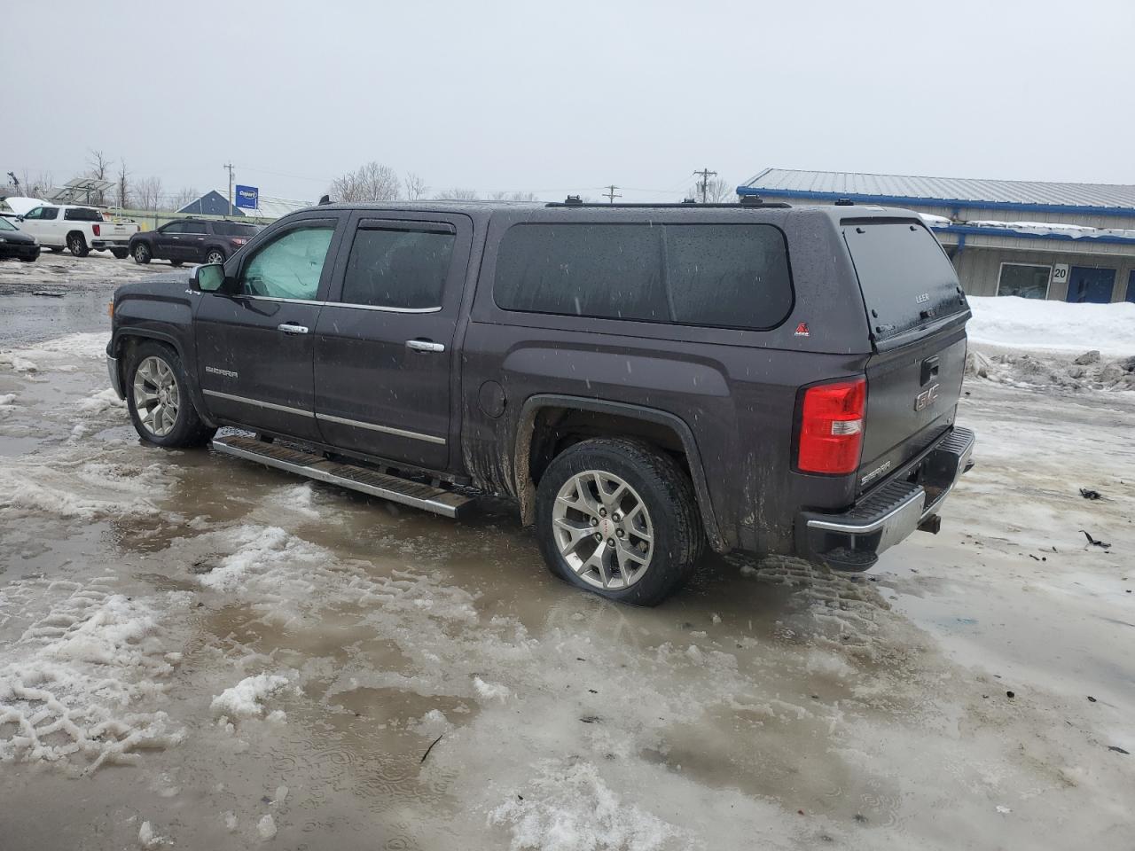 2015 GMC Sierra - Image 2
