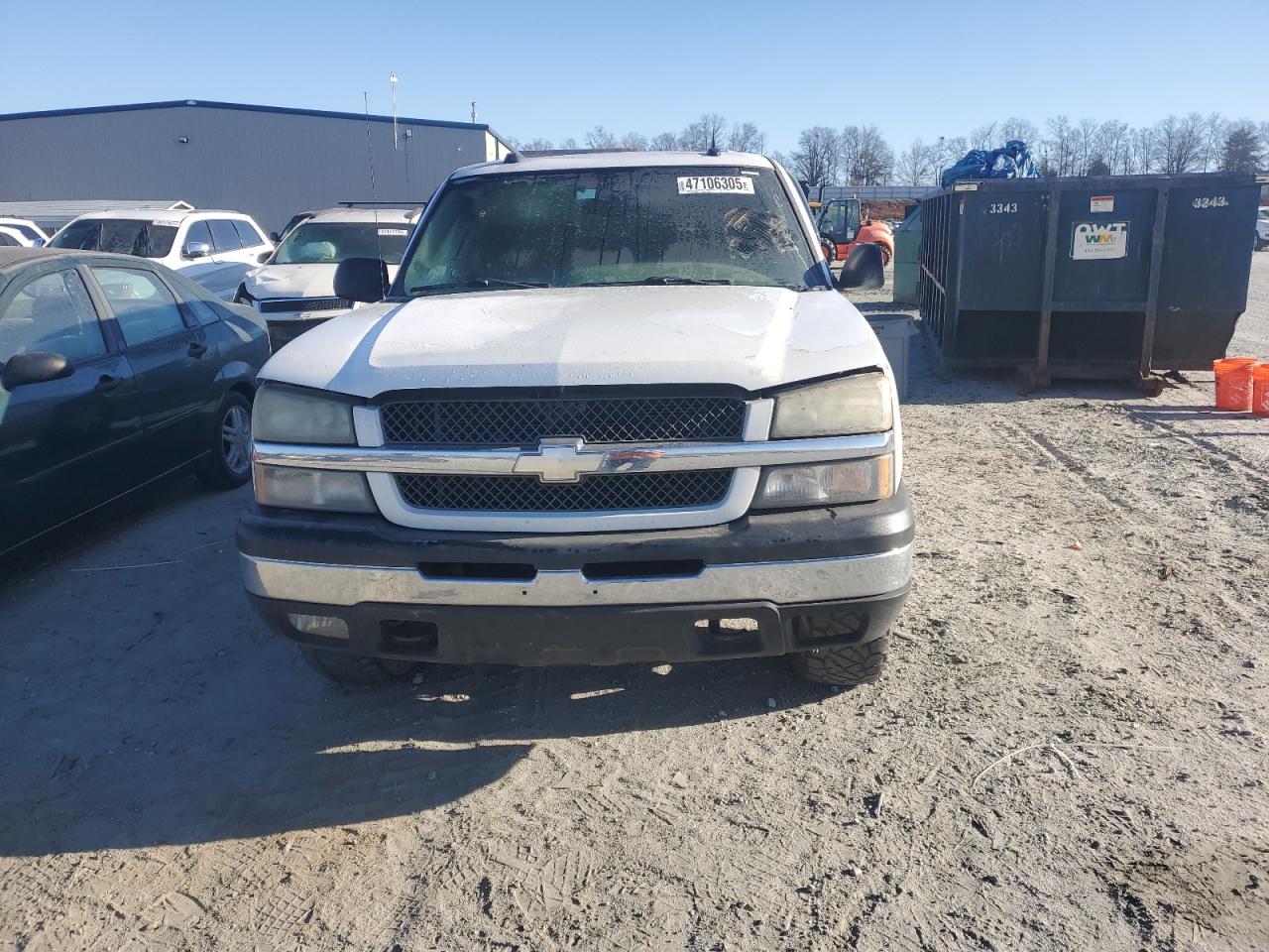 2004 Chevrolet Avalanche - Image 5