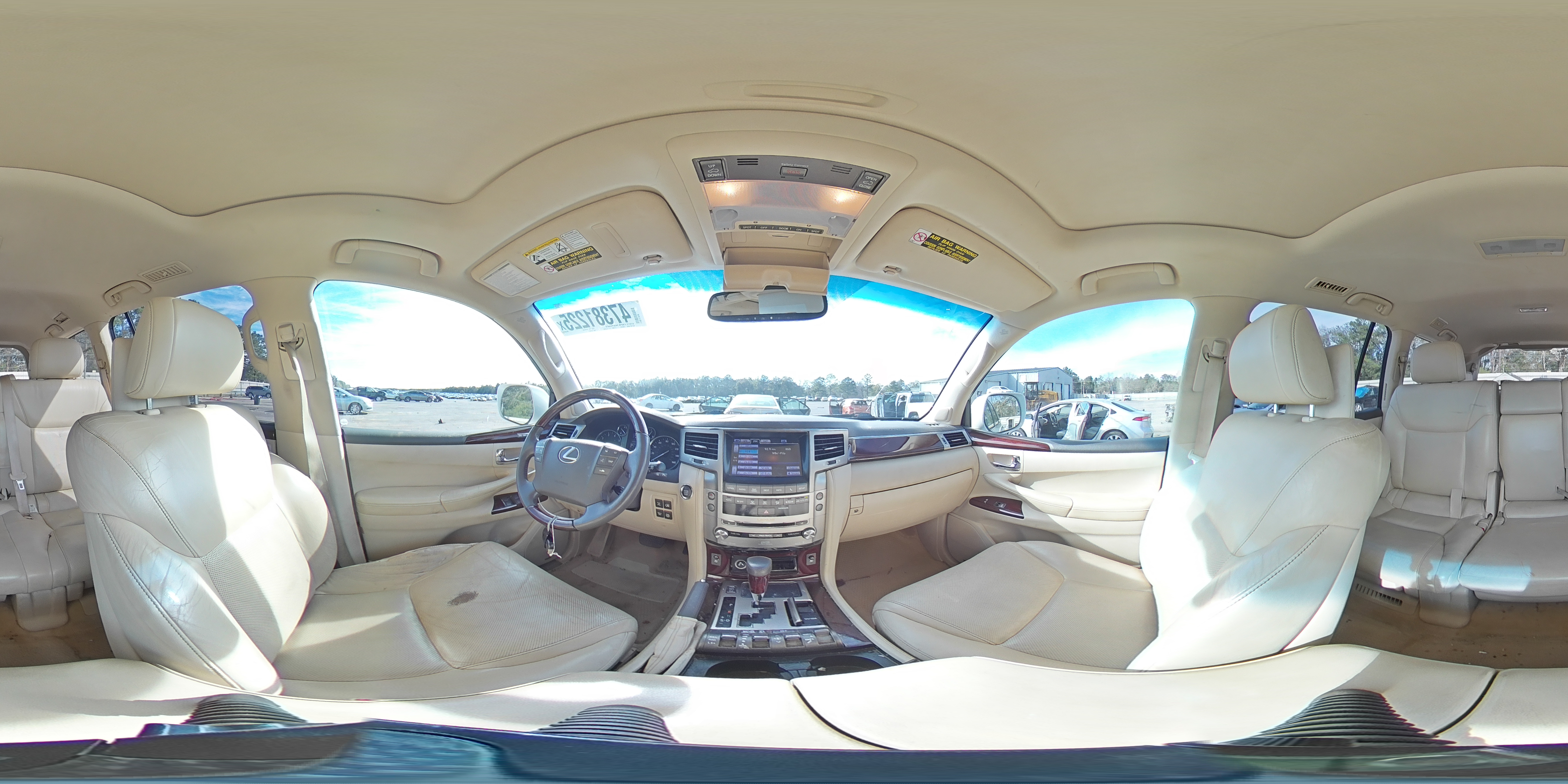 2014 Lexus LX - Image 15