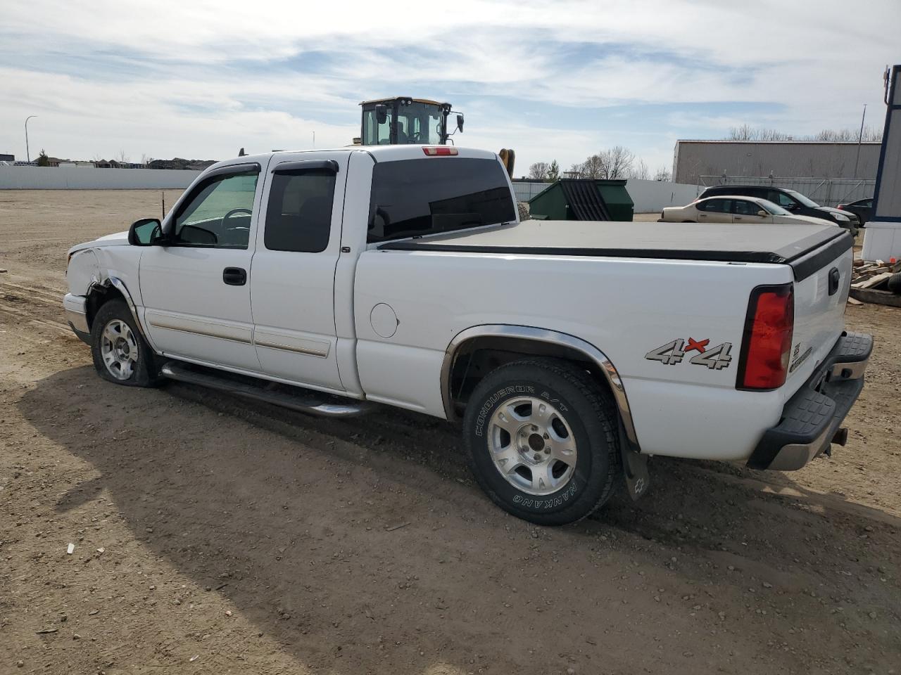 2007 Chevrolet Silverado - Image 2