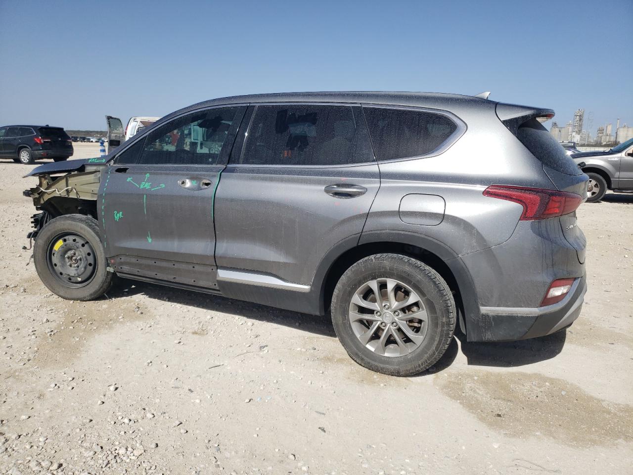 2019 Hyundai Santa Fe - Image 2