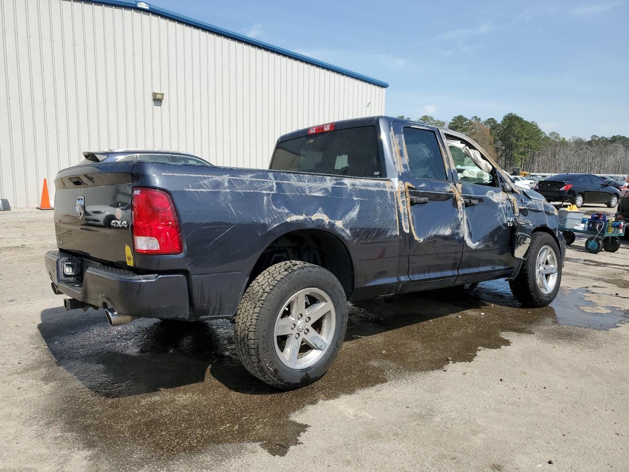 2018 RAM 1500 - Image 3