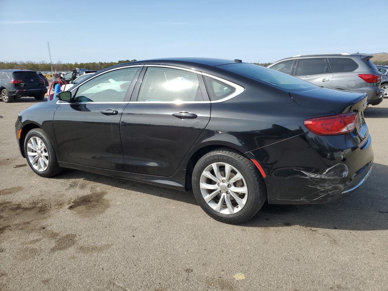 2015 Chrysler 200 - Image 2