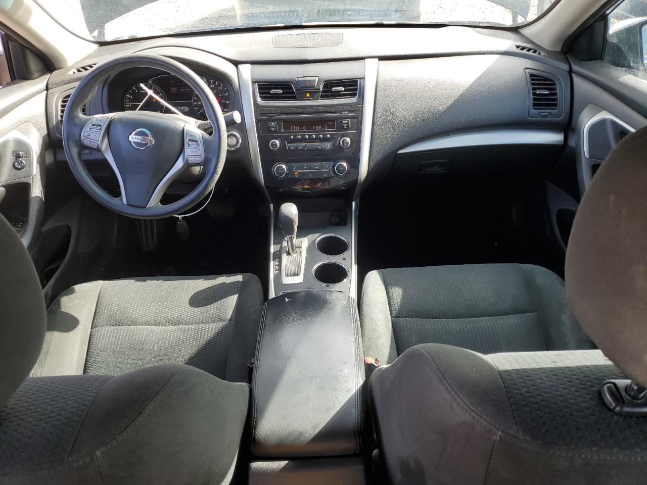 2015 Nissan Altima - Image 8
