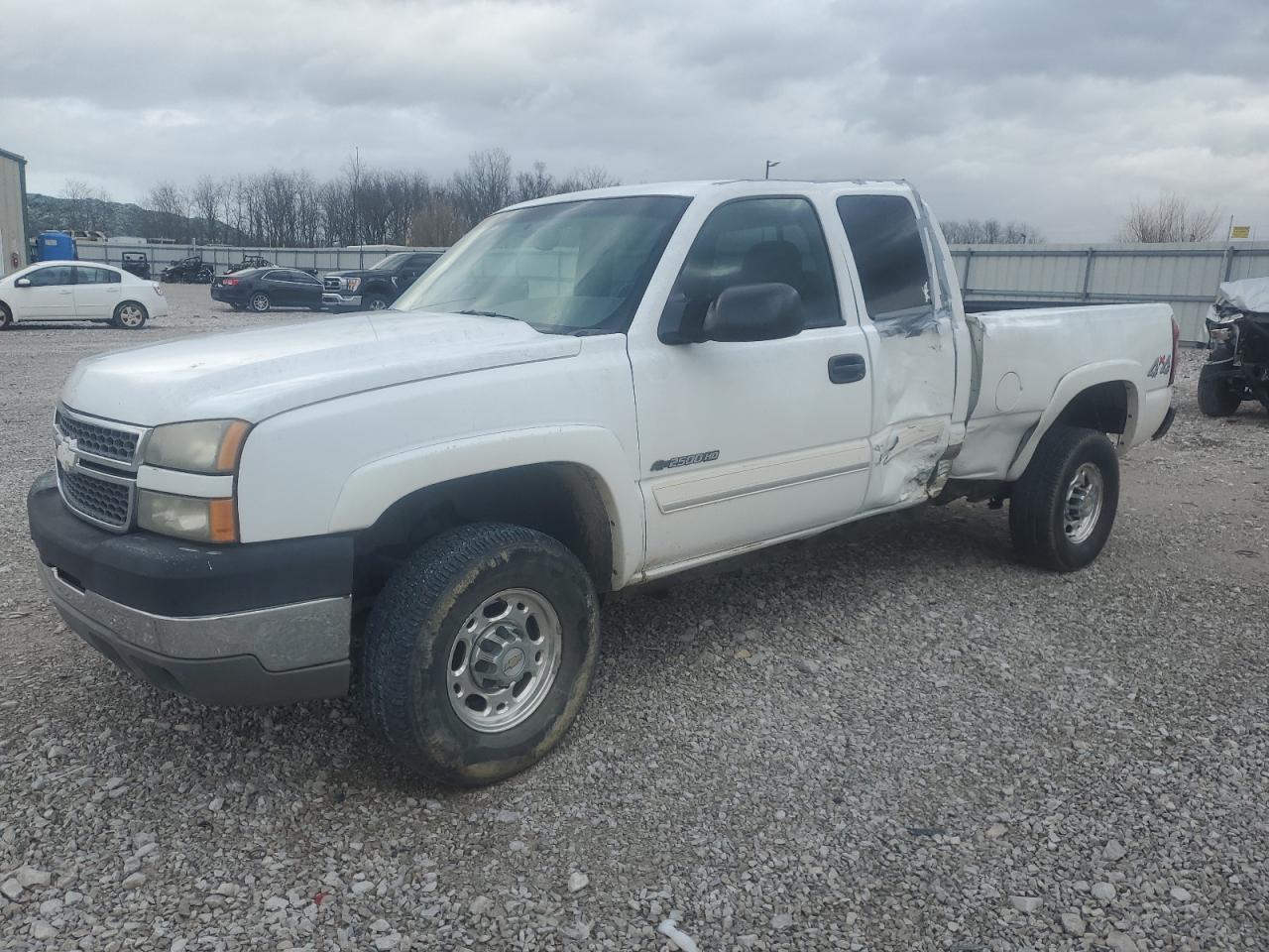 2005 Chevrolet Silverado - Image 1