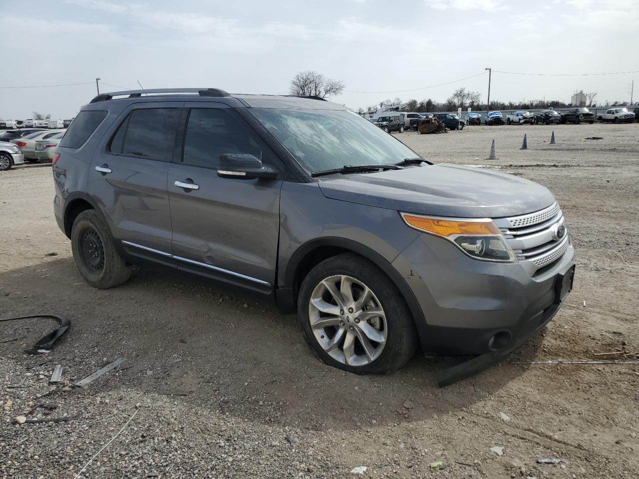 2014 Ford Explorer - Image 4