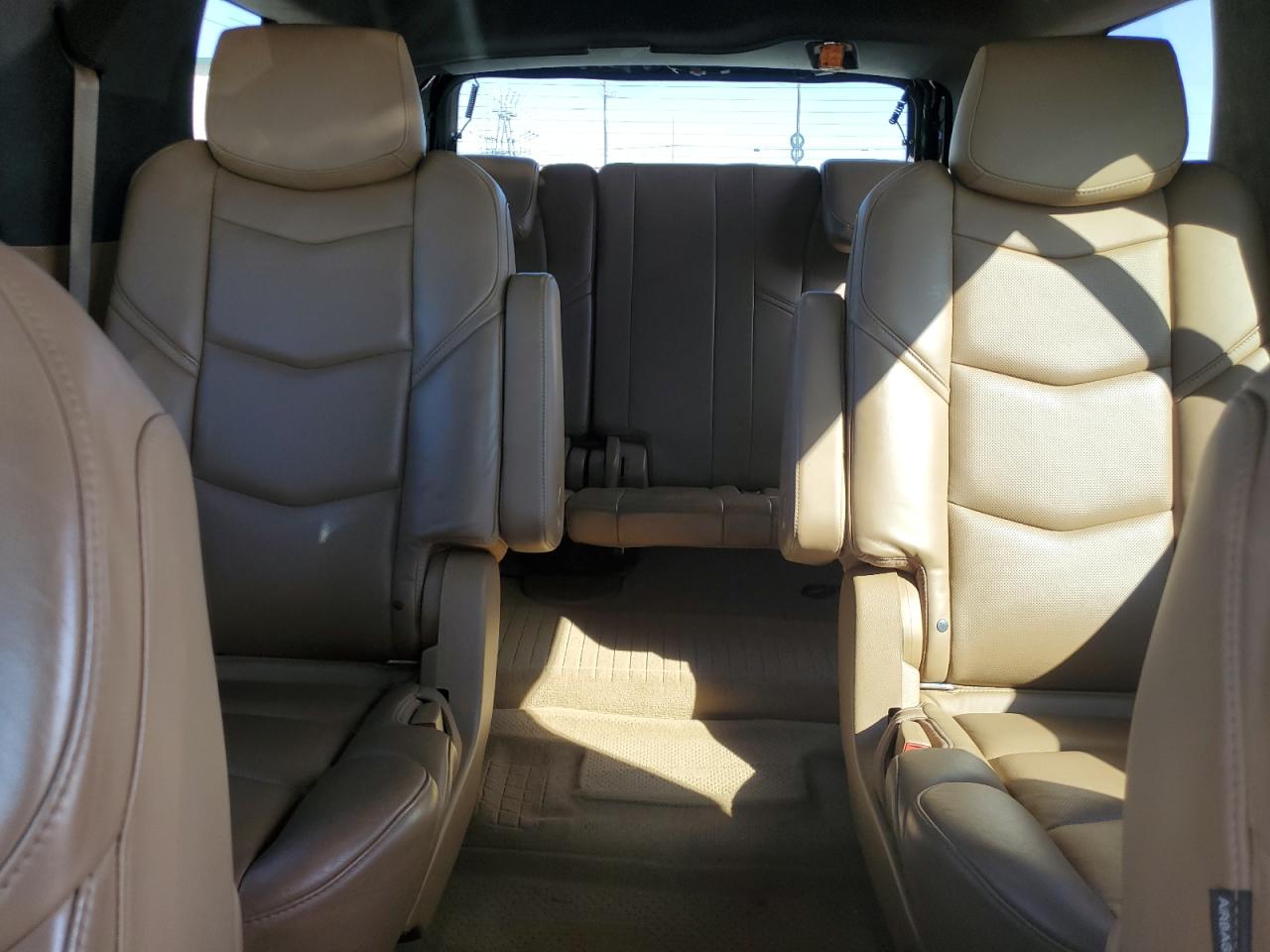 2017 Cadillac Escalade - Image 10