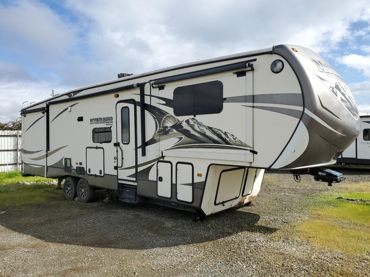 2015 Dutchman Montana for Sale in Sacramento, CA - All Over