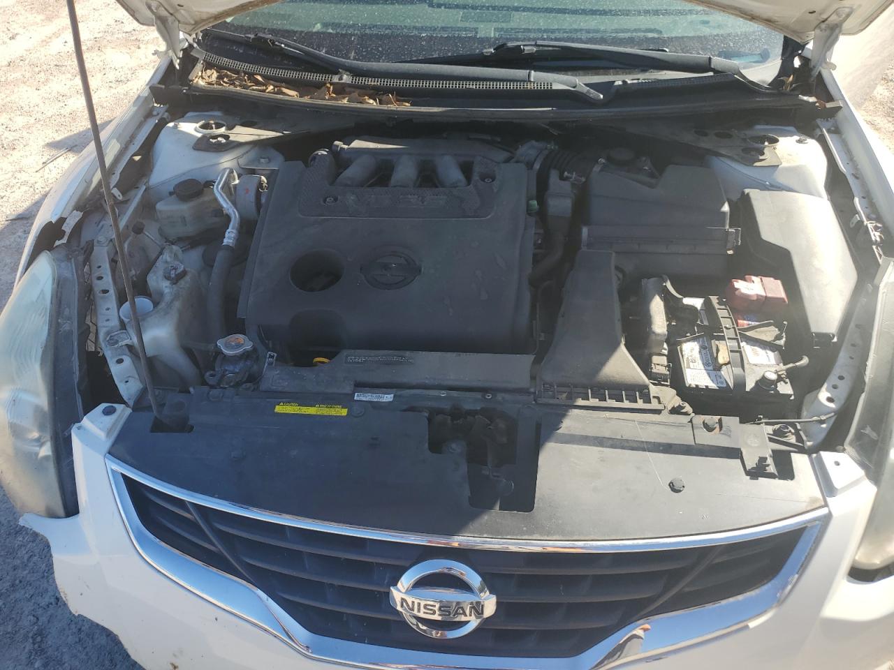 2011 Nissan Altima - Image 11
