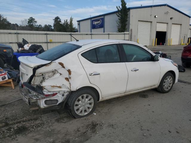  NISSAN VERSA 2018 Білий