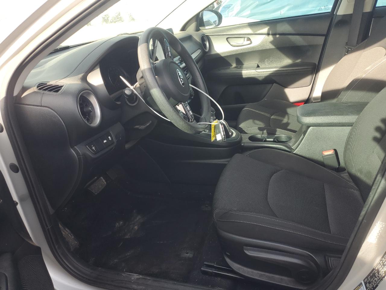 2020 Kia Forte - Image 7