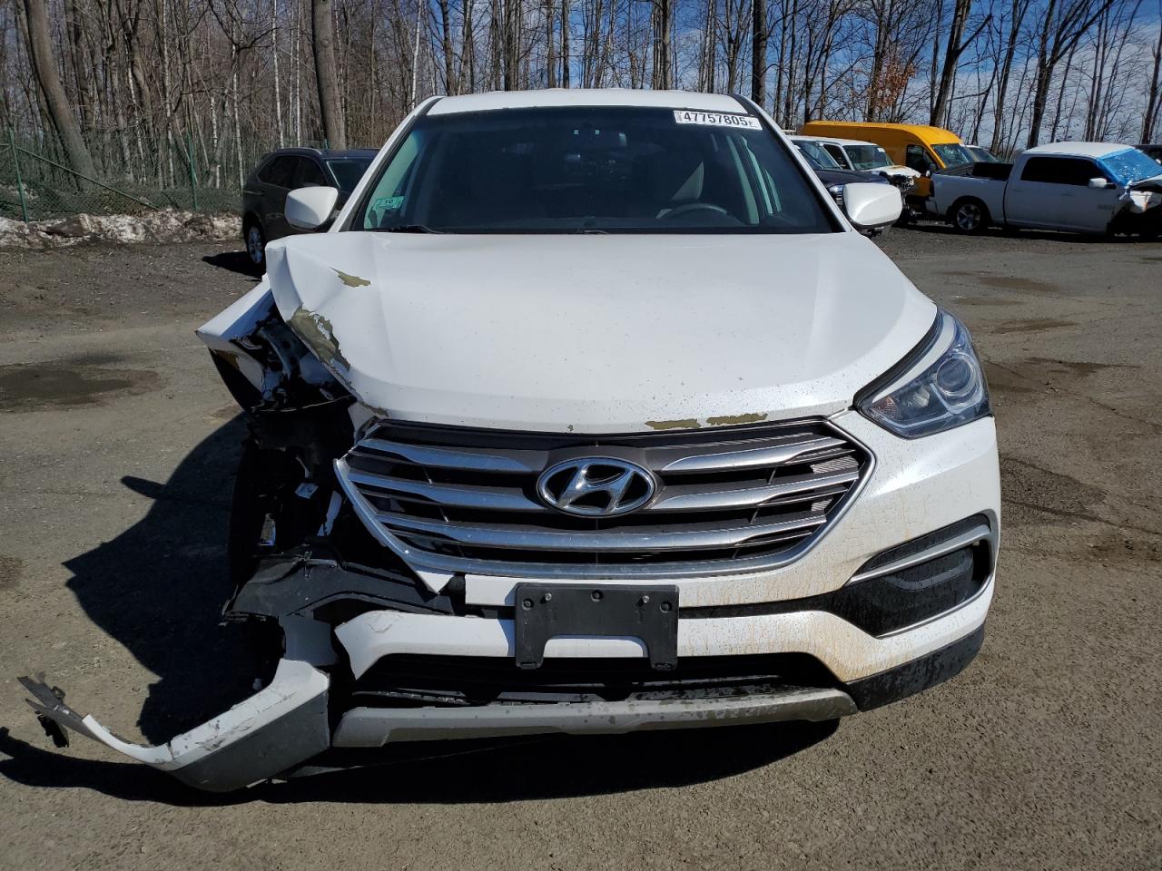 2018 Hyundai Santa Fe - Image 5