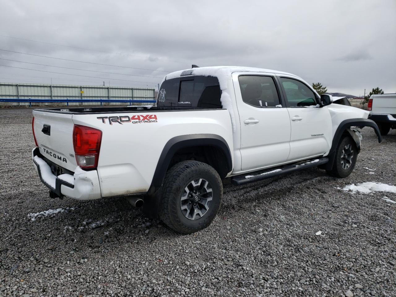 2017 Toyota Tacoma - Image 3