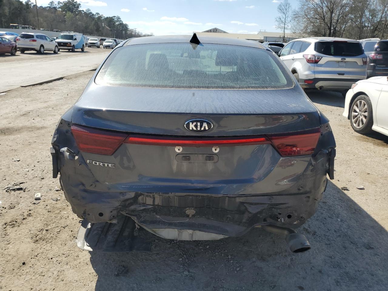 2020 Kia Forte - Image 6