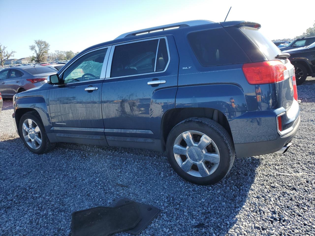 2016 GMC Terrain - Image 2