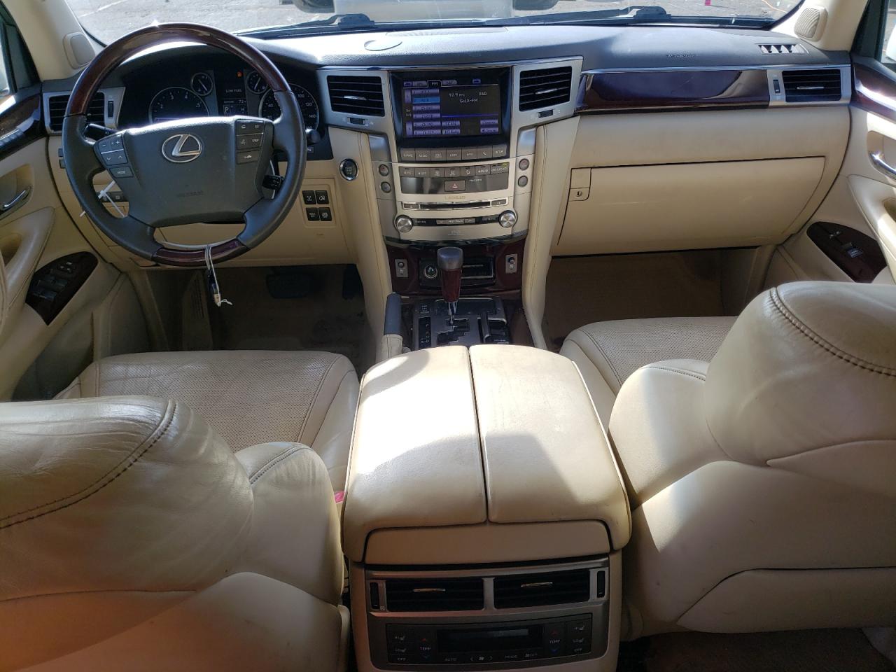 2014 Lexus LX - Image 8