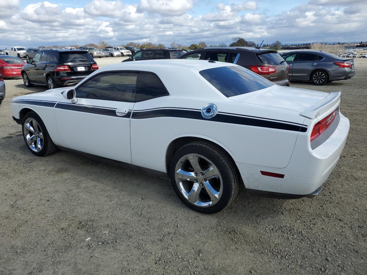 2013 Dodge Challenger - Image 2