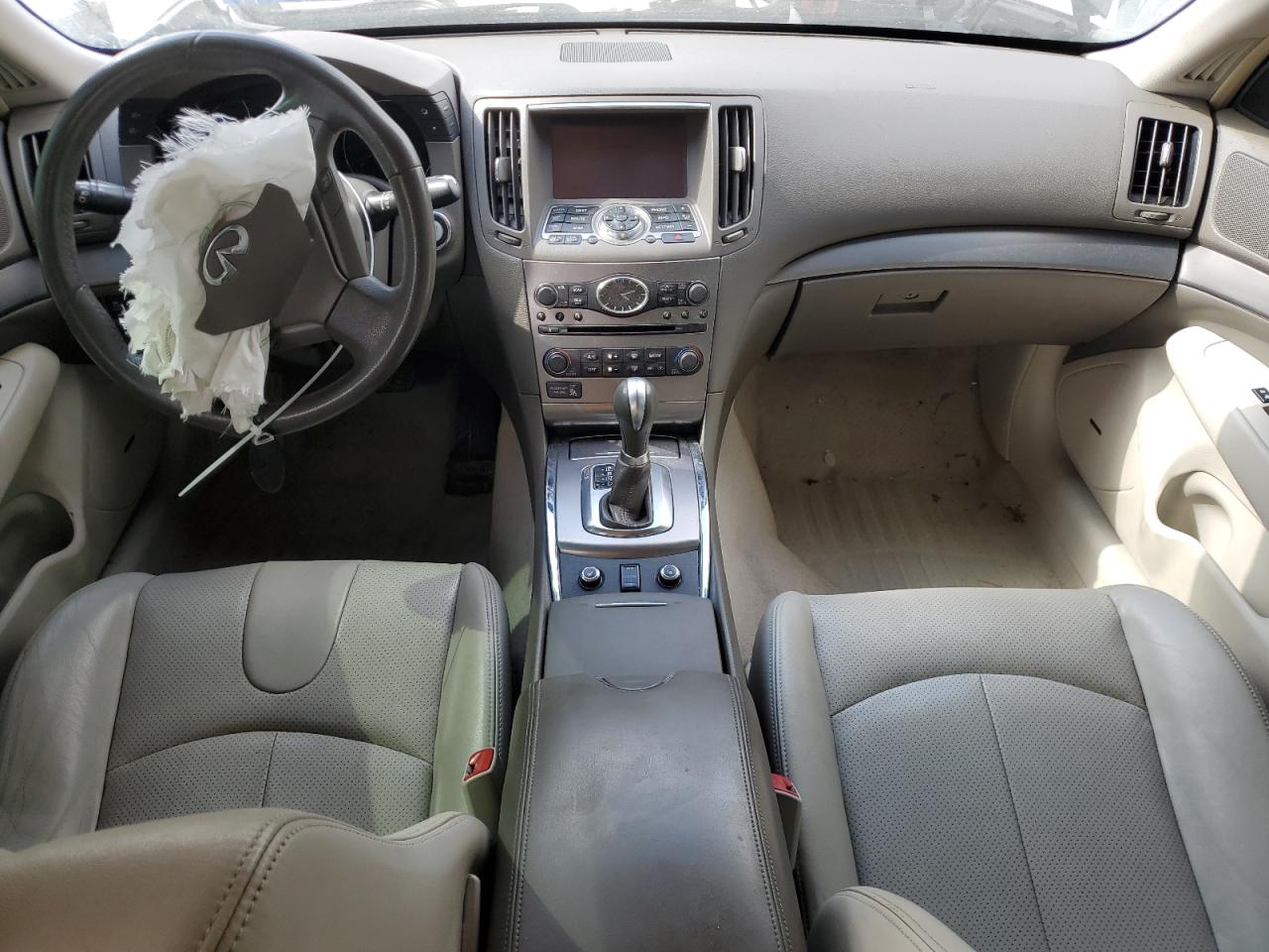 2015 Infiniti Q40 - Image 8