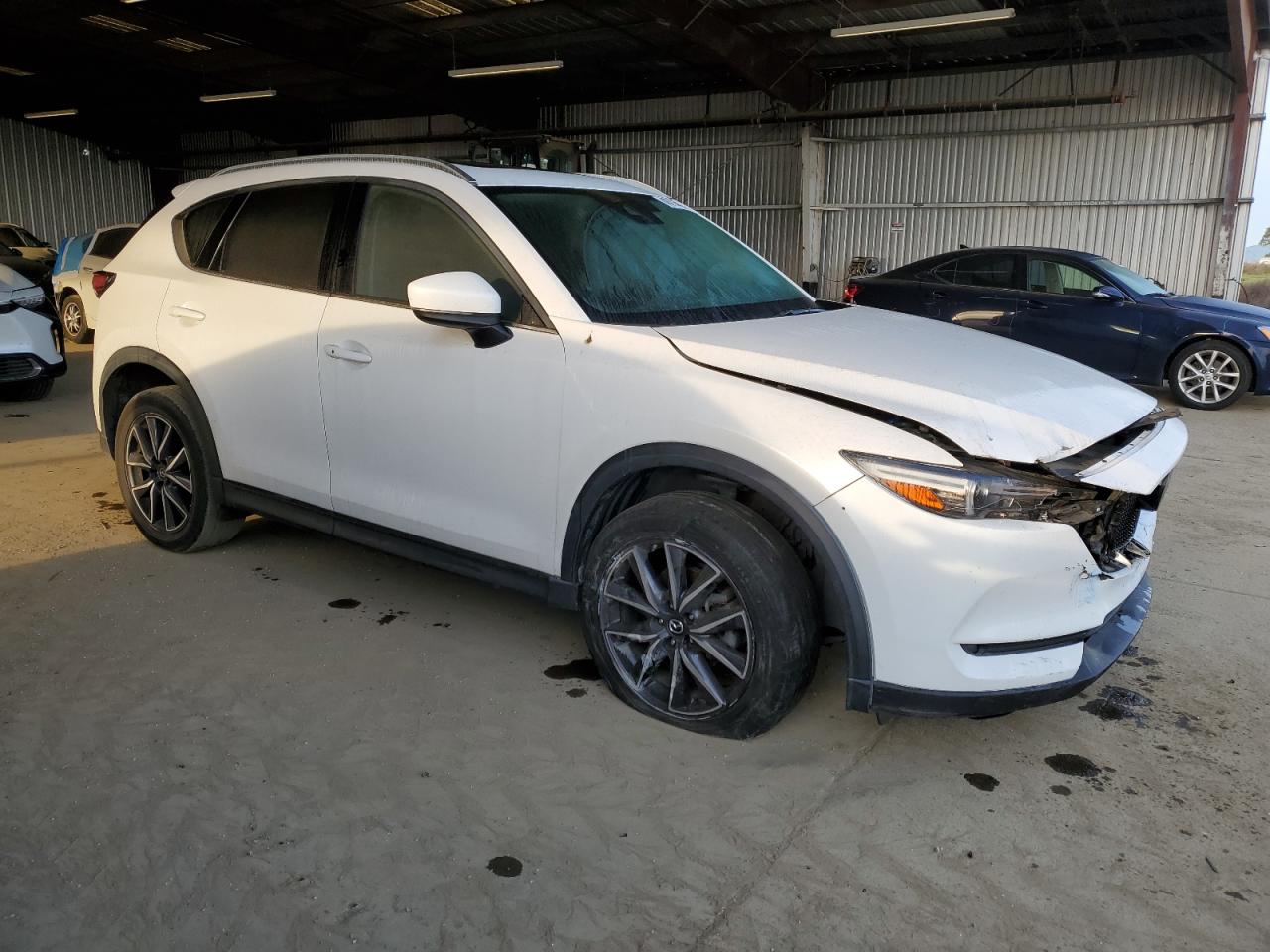 2017 Mazda CX-5 - Image 4