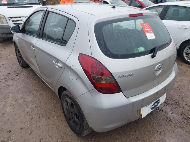 2011 HYUNDAI I20 COMFOR
