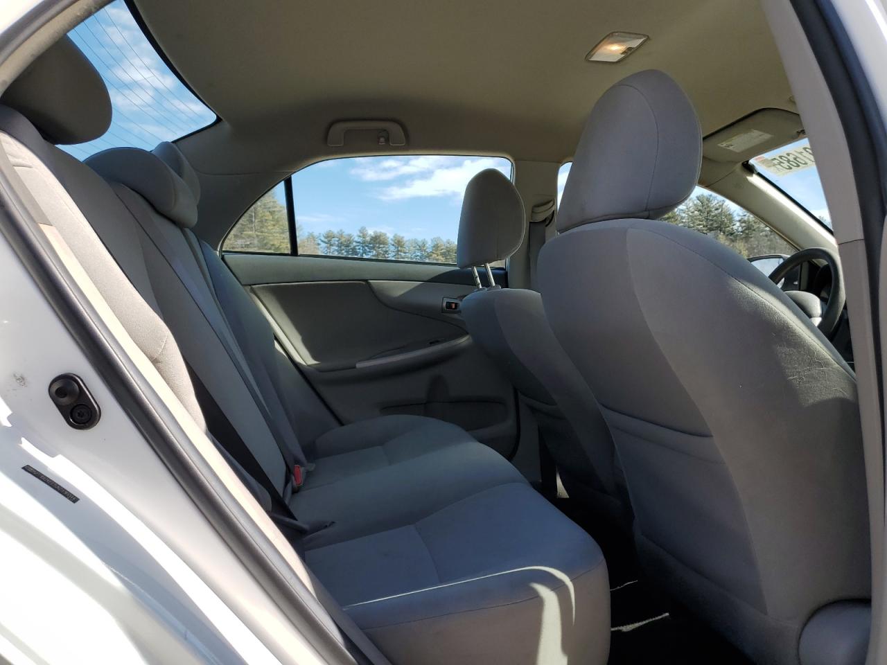 2010 Toyota Corolla - Image 10