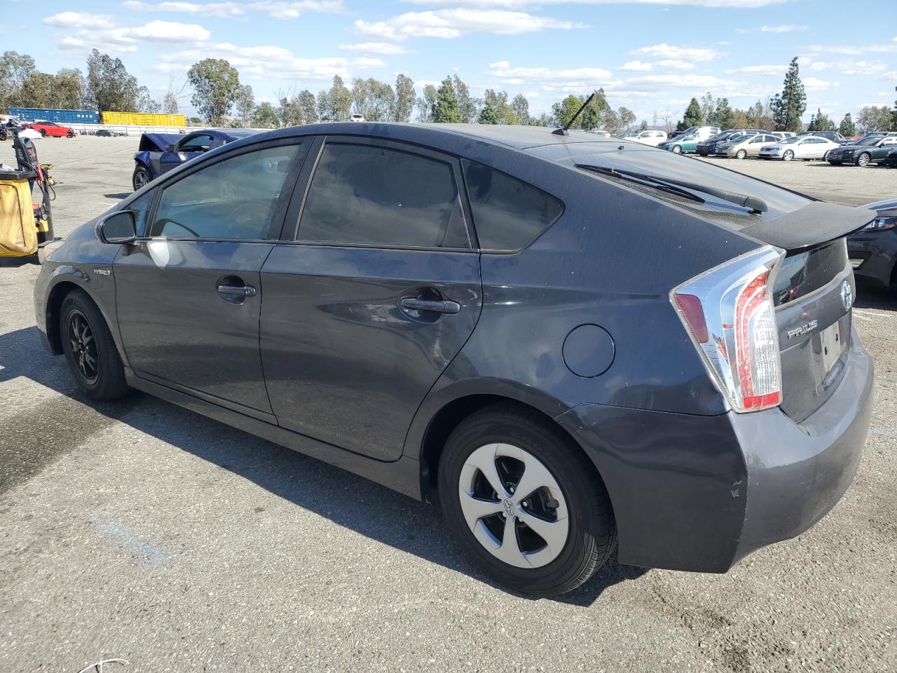 2014 Toyota Prius - Image 2