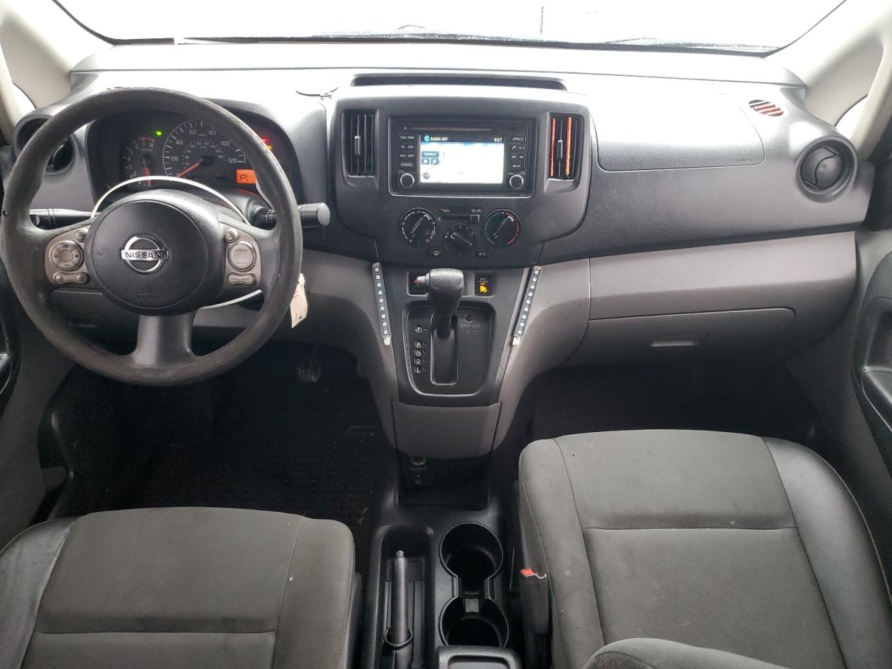 2015 Nissan NV - Image 8