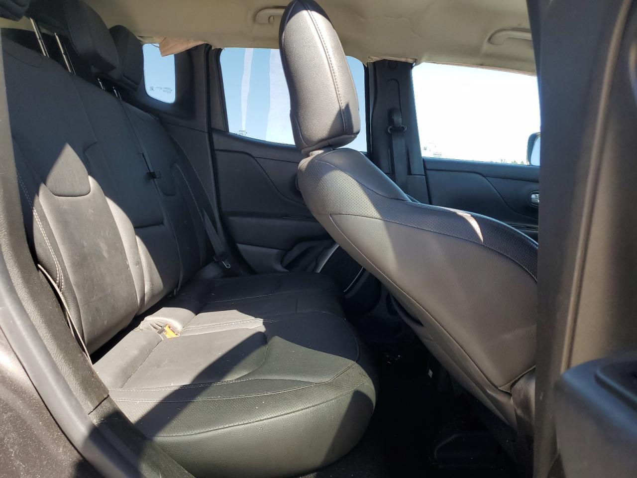 2018 Jeep Renegade - Image 10