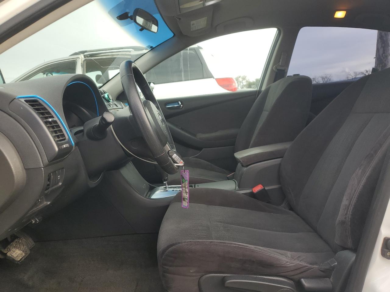 2010 Nissan Altima - Image 7
