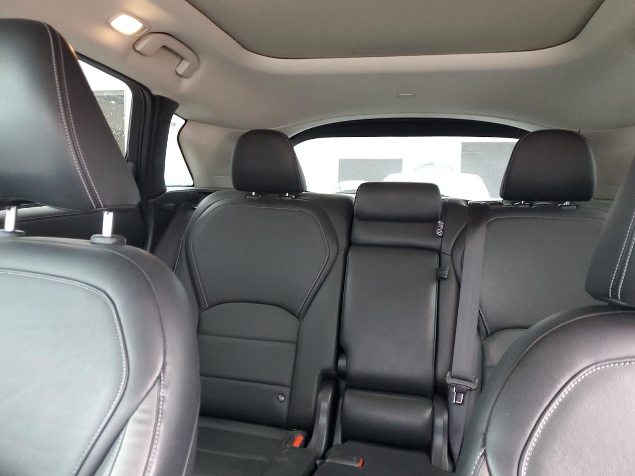 2019 Infiniti QX50 - Image 10