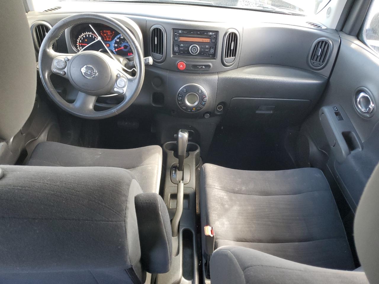 2010 Nissan Cube - Image 8